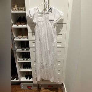 White Swiss dot summer dress, size :small. NWT